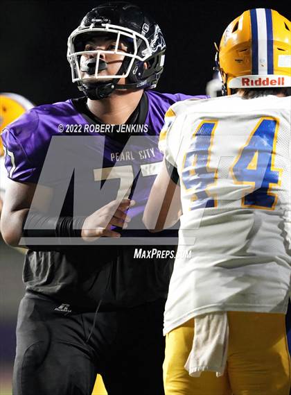 Thumbnail 1 in Kaiser vs Pearl City (Division 2 Playoff) photogallery.