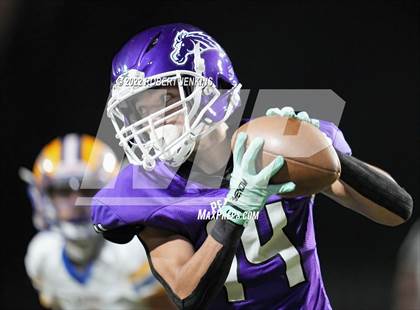 Thumbnail 2 in Kaiser vs Pearl City (Division 2 Playoff) photogallery.