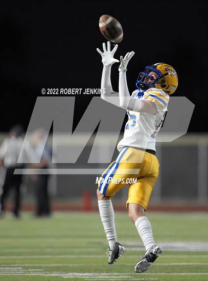 Thumbnail 2 in Kaiser vs Pearl City (Division 2 Playoff) photogallery.