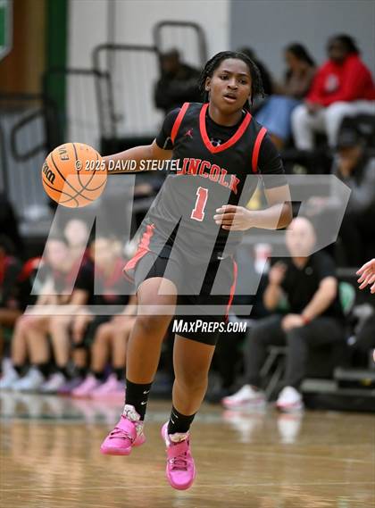 Thumbnail 3 in Lincoln vs. Christian Brothers (St. Mary's MLK Classic) photogallery.