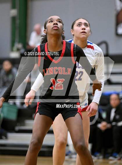 Thumbnail 2 in Lincoln vs. Christian Brothers (St. Mary's MLK Classic) photogallery.