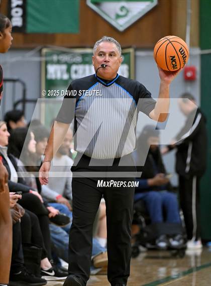 Thumbnail 2 in Lincoln vs. Christian Brothers (St. Mary's MLK Classic) photogallery.
