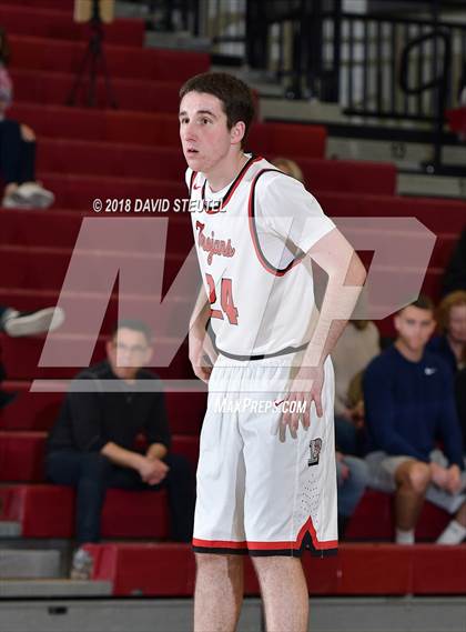 Thumbnail 3 in Buchanan vs. Lincoln (Trojan Christmas Classic) photogallery.