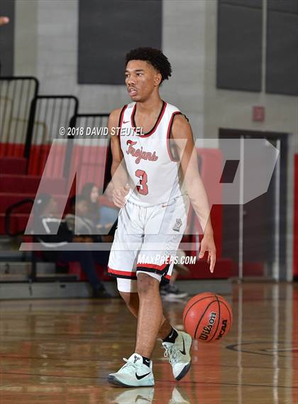 Thumbnail 1 in Buchanan vs. Lincoln (Trojan Christmas Classic) photogallery.