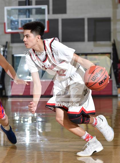 Thumbnail 3 in Buchanan vs. Lincoln (Trojan Christmas Classic) photogallery.