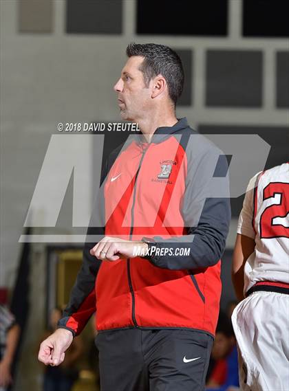 Thumbnail 2 in Buchanan vs. Lincoln (Trojan Christmas Classic) photogallery.