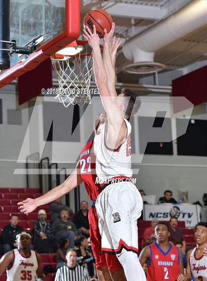 Thumbnail 2 in Buchanan vs. Lincoln (Trojan Christmas Classic) photogallery.