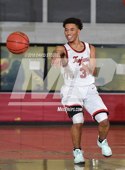 Thumbnail 1 in Buchanan vs. Lincoln (Trojan Christmas Classic) photogallery.
