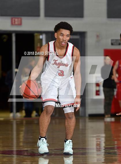 Thumbnail 3 in Buchanan vs. Lincoln (Trojan Christmas Classic) photogallery.