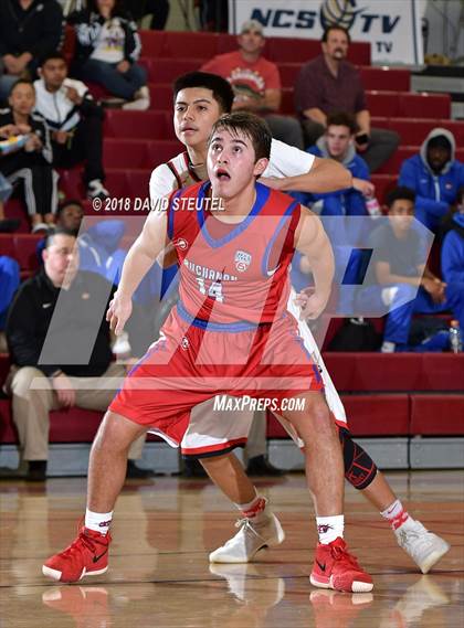 Thumbnail 3 in Buchanan vs. Lincoln (Trojan Christmas Classic) photogallery.