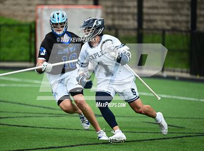 Thumbnail 1 in Darien vs. Staples (CIAC Class LL Final) photogallery.