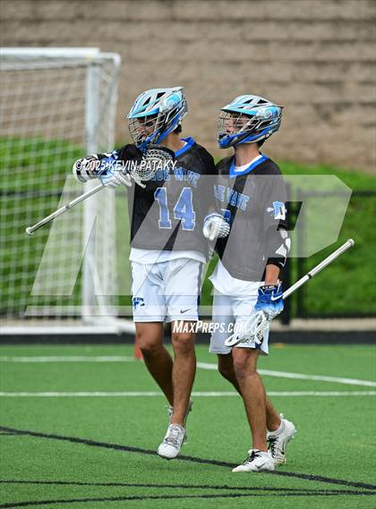 Thumbnail 2 in Darien vs. Staples (CIAC Class LL Final) photogallery.
