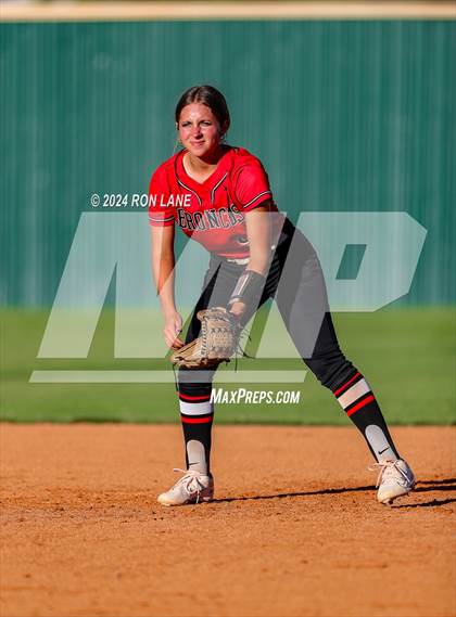 Thumbnail 1 in Ponca City @ Mustang photogallery.
