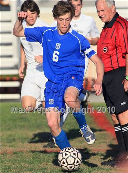 Thumbnail 3 in Hendersonville vs C.A.K (Bearden Invitational) photogallery.