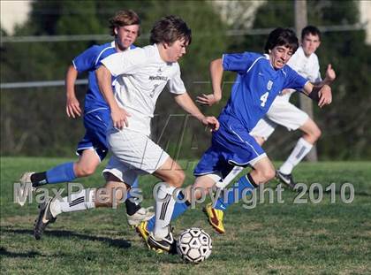 Thumbnail 3 in Hendersonville vs C.A.K (Bearden Invitational) photogallery.