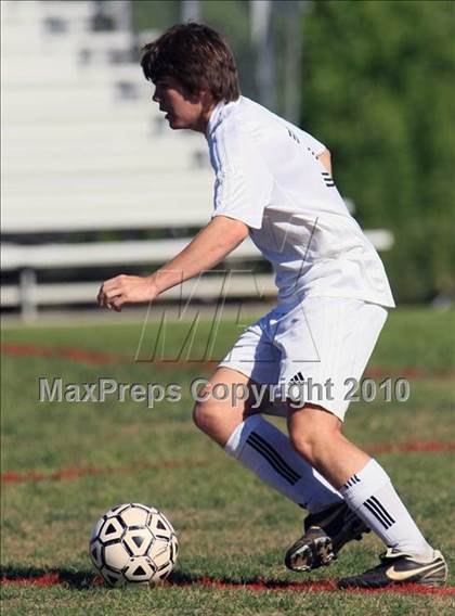 Thumbnail 1 in Hendersonville vs C.A.K (Bearden Invitational) photogallery.