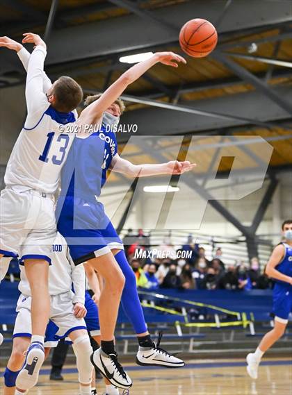 Thumbnail 2 in Englewood vs. Resurrection Christian (CHSAA 3A Sweet 16) photogallery.