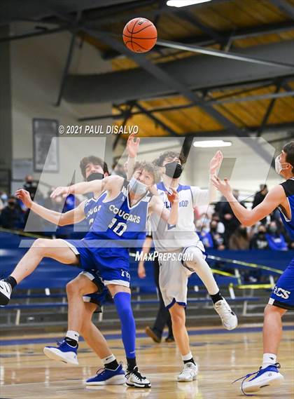 Thumbnail 1 in Englewood vs. Resurrection Christian (CHSAA 3A Sweet 16) photogallery.