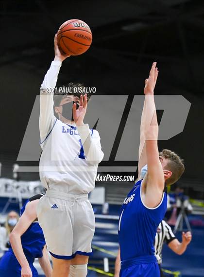 Thumbnail 3 in Englewood vs. Resurrection Christian (CHSAA 3A Sweet 16) photogallery.