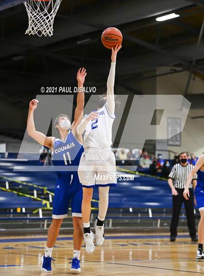 Thumbnail 2 in Englewood vs. Resurrection Christian (CHSAA 3A Sweet 16) photogallery.