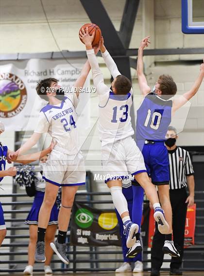 Thumbnail 3 in Englewood vs. Resurrection Christian (CHSAA 3A Sweet 16) photogallery.