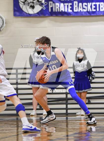 Thumbnail 3 in Englewood vs. Resurrection Christian (CHSAA 3A Sweet 16) photogallery.