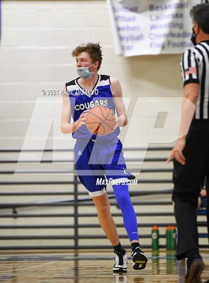 Thumbnail 3 in Englewood vs. Resurrection Christian (CHSAA 3A Sweet 16) photogallery.
