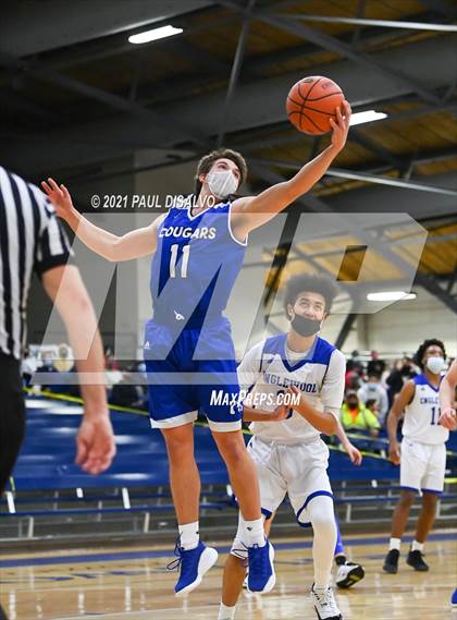 Thumbnail 3 in Englewood vs. Resurrection Christian (CHSAA 3A Sweet 16) photogallery.