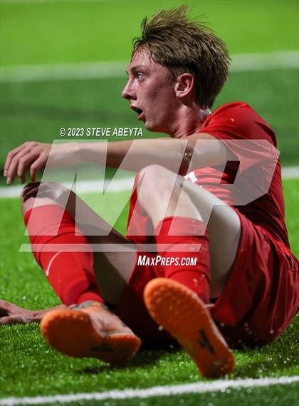 Thumbnail 2 in Mullen @ Regis Jesuit photogallery.