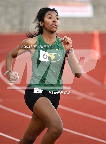 Thumbnail 3 in DuPage Valley Conference Meet photogallery.