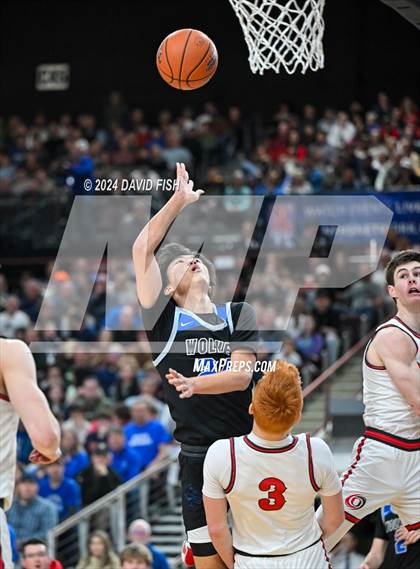 Thumbnail 2 in Owyhee vs. Timberline (IHSAA 5A Final) photogallery.