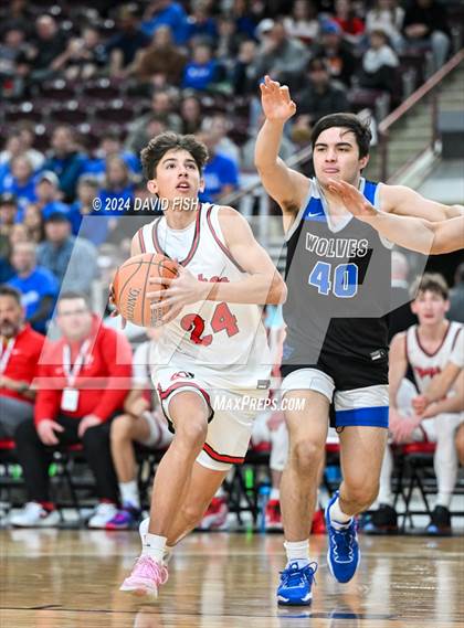 Thumbnail 3 in Owyhee vs. Timberline (IHSAA 5A Final) photogallery.