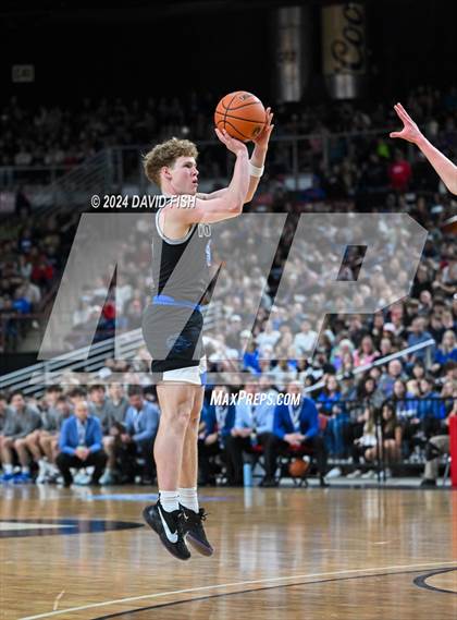 Thumbnail 1 in Owyhee vs. Timberline (IHSAA 5A Final) photogallery.
