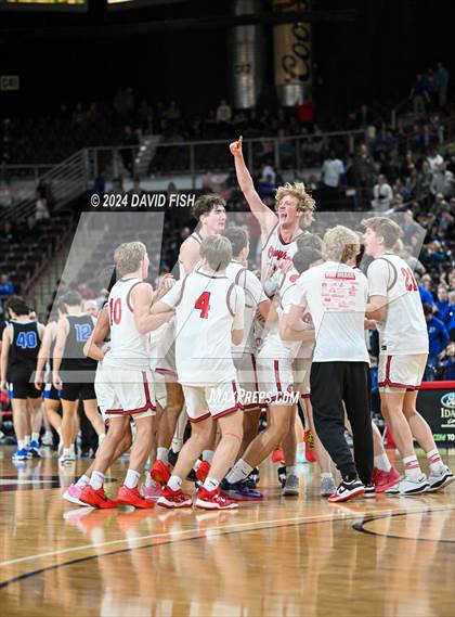 Thumbnail 3 in Owyhee vs. Timberline (IHSAA 5A Final) photogallery.