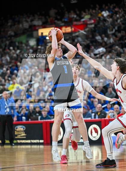 Thumbnail 3 in Owyhee vs. Timberline (IHSAA 5A Final) photogallery.