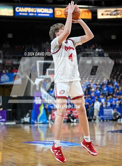 Thumbnail 2 in Owyhee vs. Timberline (IHSAA 5A Final) photogallery.