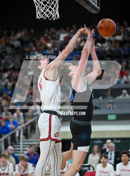 Thumbnail 3 in Owyhee vs. Timberline (IHSAA 5A Final) photogallery.