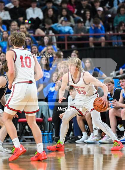 Thumbnail 3 in Owyhee vs. Timberline (IHSAA 5A Final) photogallery.