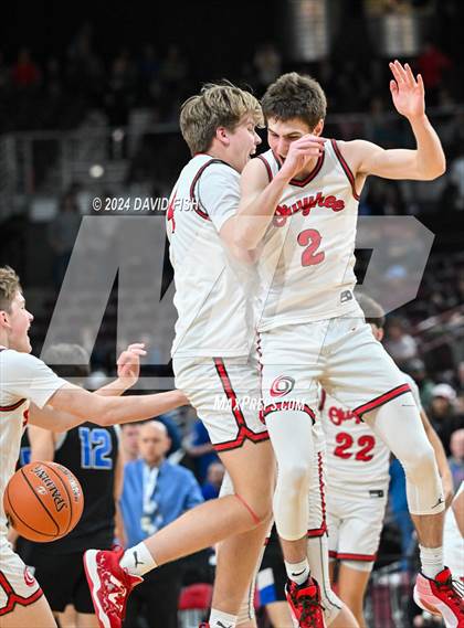 Thumbnail 2 in Owyhee vs. Timberline (IHSAA 5A Final) photogallery.