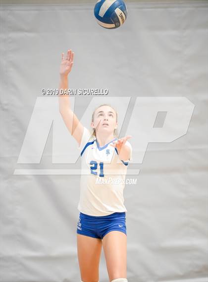 Thumbnail 1 in Desert Vista vs. Santa Margarita (NIKE Tournament of Champions) photogallery.