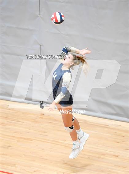 Thumbnail 3 in Desert Vista vs. Santa Margarita (NIKE Tournament of Champions) photogallery.