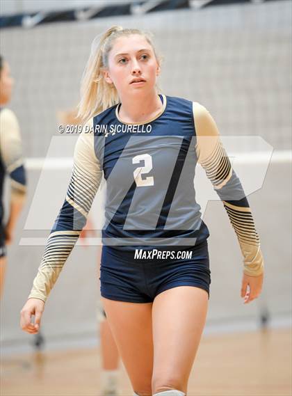 Thumbnail 3 in Desert Vista vs. Santa Margarita (NIKE Tournament of Champions) photogallery.