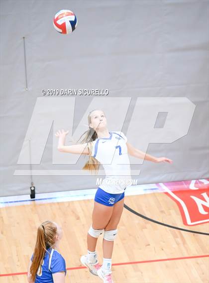 Thumbnail 2 in Desert Vista vs. Santa Margarita (NIKE Tournament of Champions) photogallery.