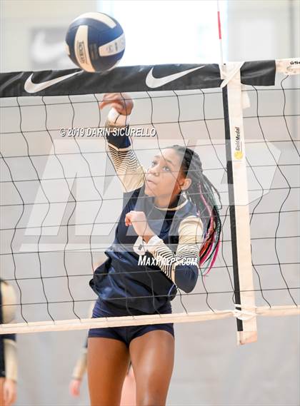 Thumbnail 2 in Desert Vista vs. Santa Margarita (NIKE Tournament of Champions) photogallery.