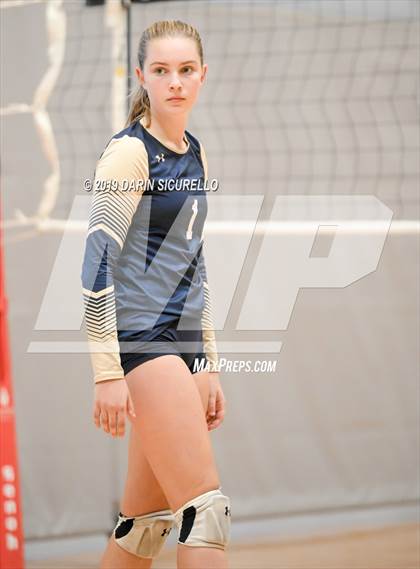 Thumbnail 3 in Desert Vista vs. Santa Margarita (NIKE Tournament of Champions) photogallery.