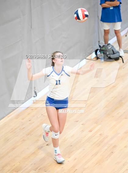 Thumbnail 2 in Desert Vista vs. Santa Margarita (NIKE Tournament of Champions) photogallery.