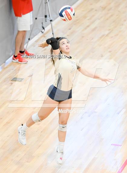 Thumbnail 2 in Desert Vista vs. Santa Margarita (NIKE Tournament of Champions) photogallery.