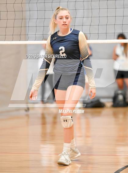 Thumbnail 3 in Desert Vista vs. Santa Margarita (NIKE Tournament of Champions) photogallery.