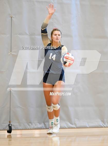 Thumbnail 1 in Desert Vista vs. Santa Margarita (NIKE Tournament of Champions) photogallery.