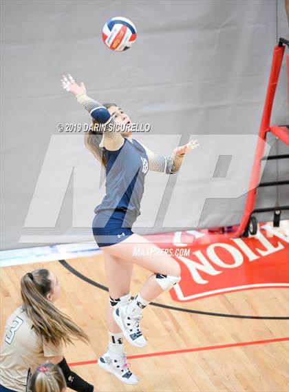 Thumbnail 1 in Desert Vista vs. Santa Margarita (NIKE Tournament of Champions) photogallery.